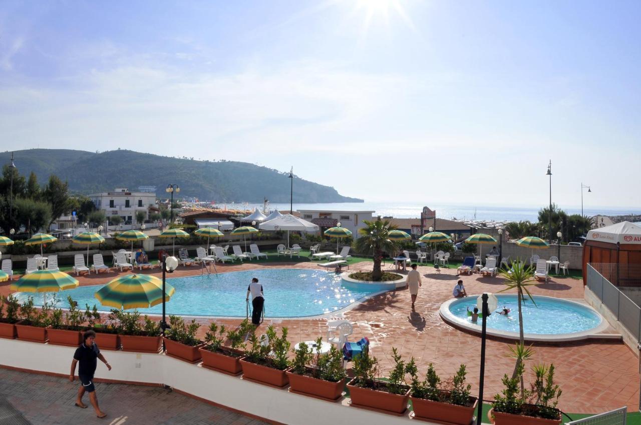 Morcavallo Hotel & Wellness Peschici Exterior photo